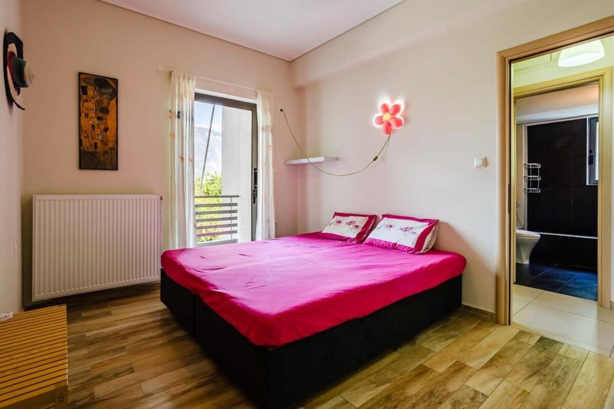 Kalamata'S Spacious Getaway-Taygetos Amazing View 外观 照片